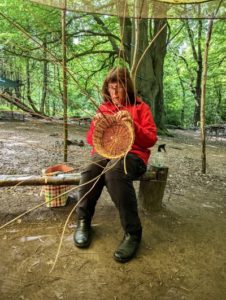 TRIBE Bushcraft making willow baskets 4